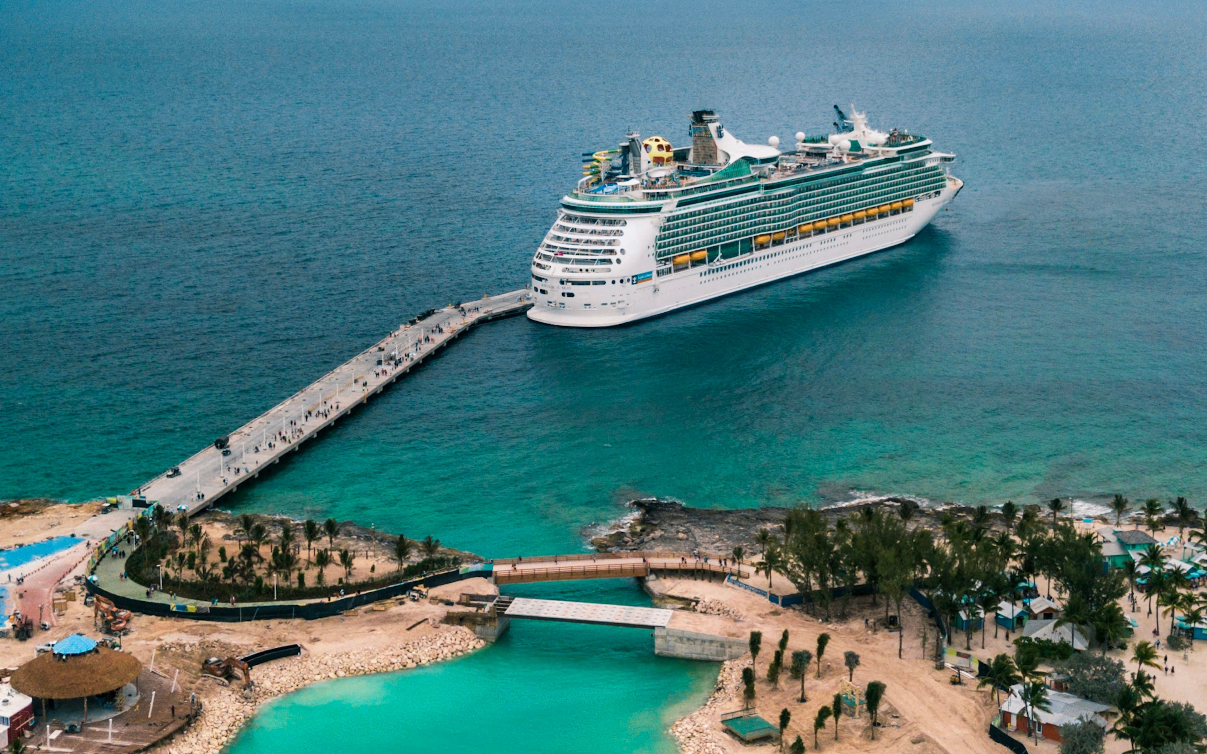 Agentic tourism scheduling